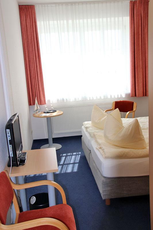 Hotel Garni Meeresgruss Sassnitz Bagian luar foto